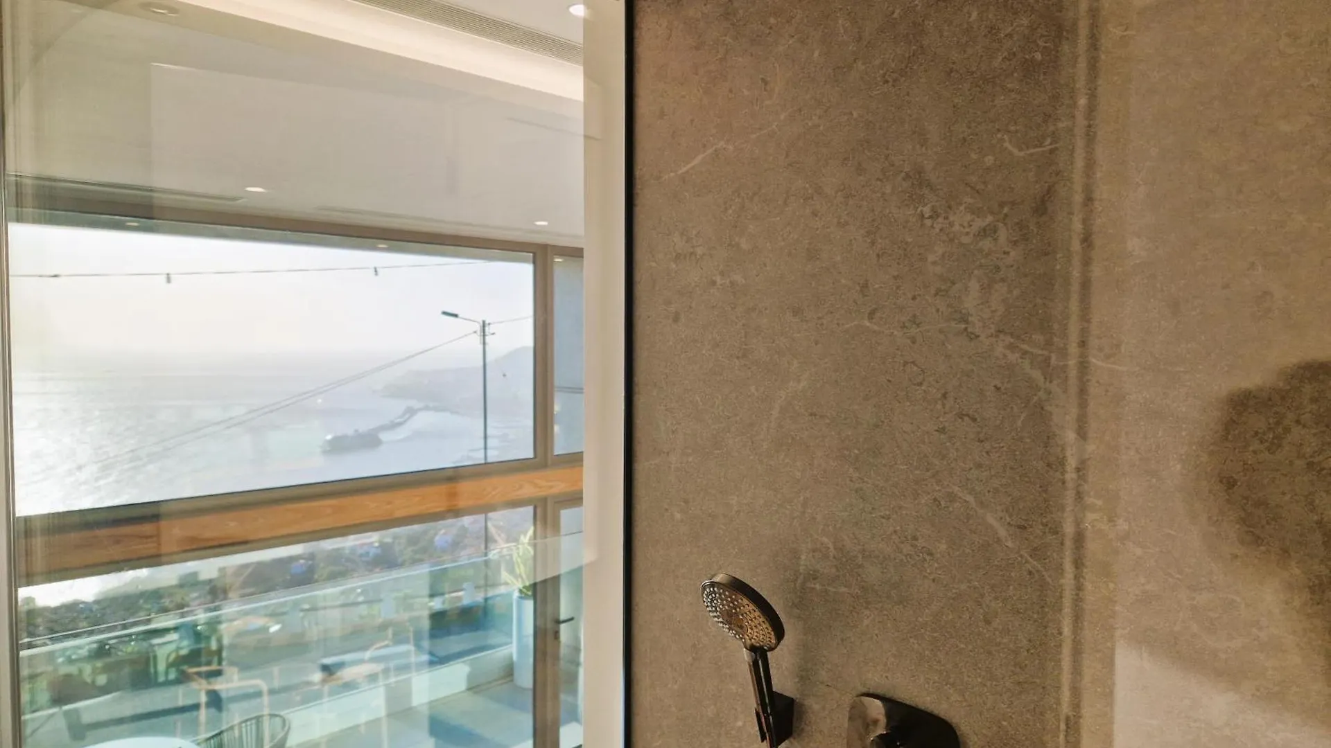 Shell Living - Infinity Loft Villa Funchal