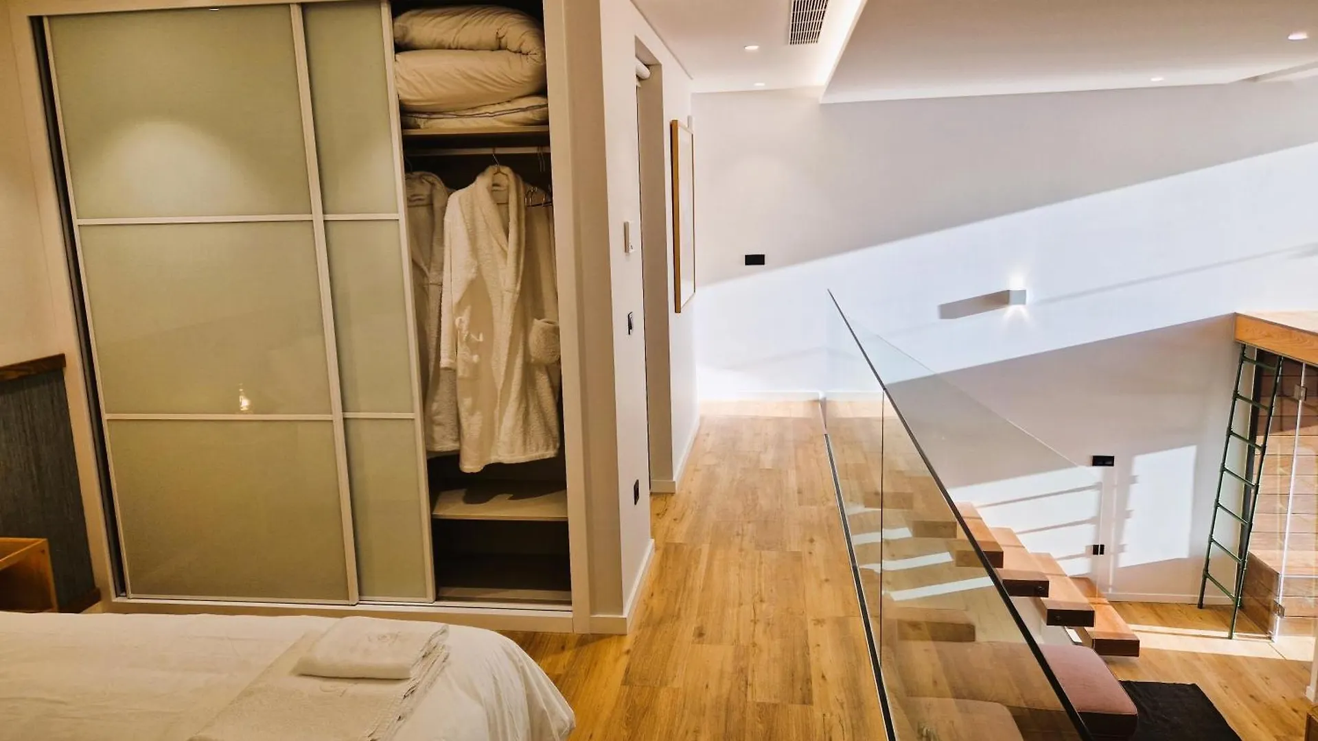 Shell Living - Infinity Loft Villa Funchal
